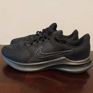 Nike Womens Downshifter Black Sneakers, Size 10